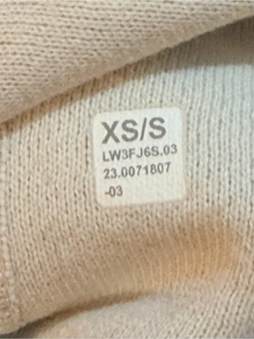 Lululemon Scuba Oversized Funnel Neck Half Zip in Creamy Ivory size XS/Small